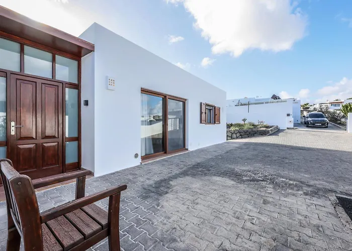 Villas Lanzarote Los Altos By New Lanzasuites Villa Serena